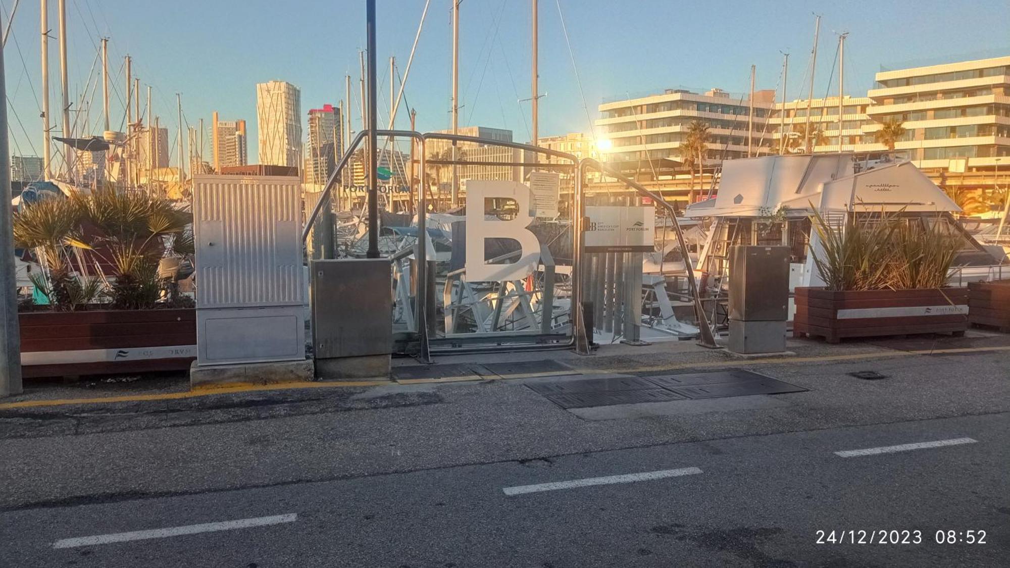 Best Barcelona Boat Experience Sant Adrià de Besòs Esterno foto