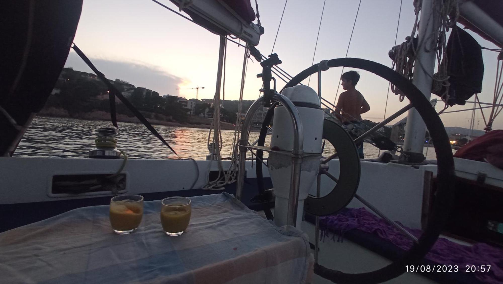 Best Barcelona Boat Experience Sant Adrià de Besòs Esterno foto